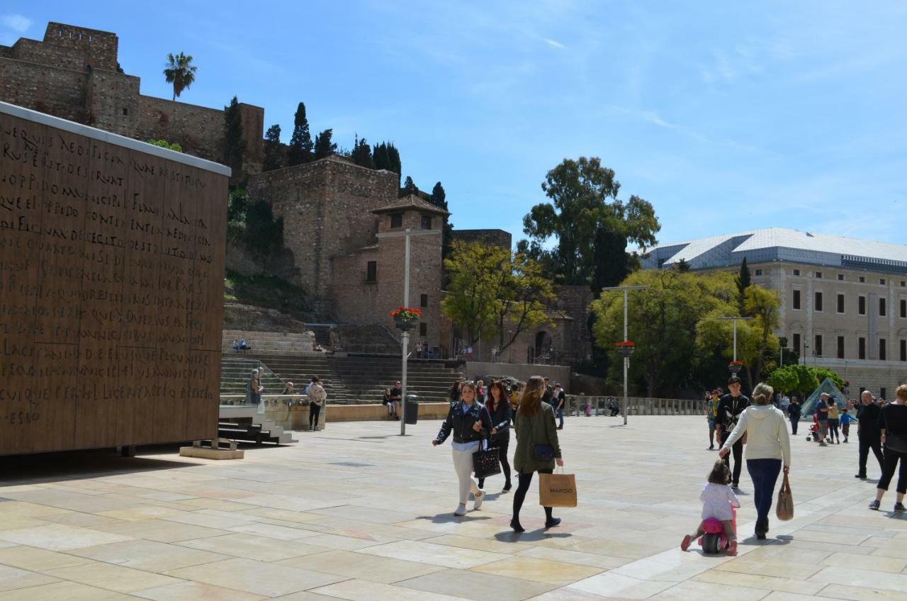 Homely Malaga Plaza Montano Экстерьер фото